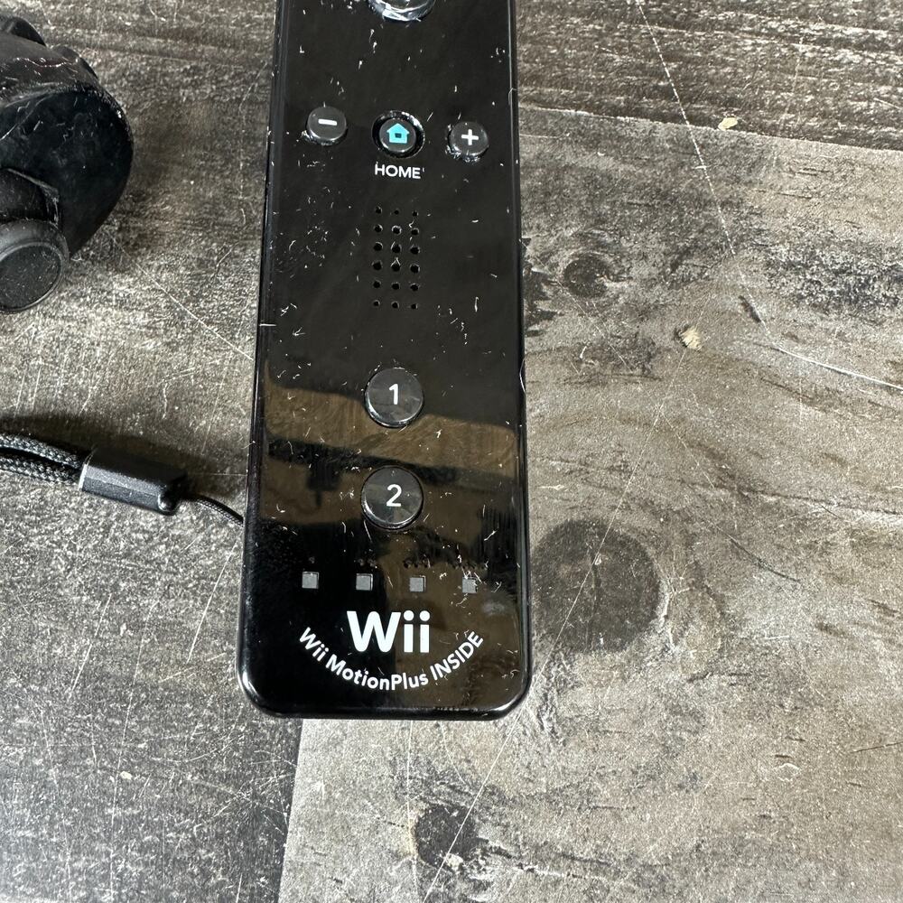 Nintendo Wii Black RVL-036 Motion Plus Remote Controller Nunchuck Gaming Combo - Picture 5 of 5